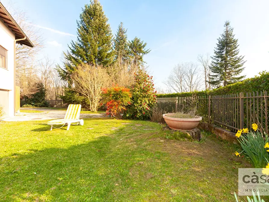 Immagine 6 di Villa in vendita  in VIA VALLE LUNA a Varese