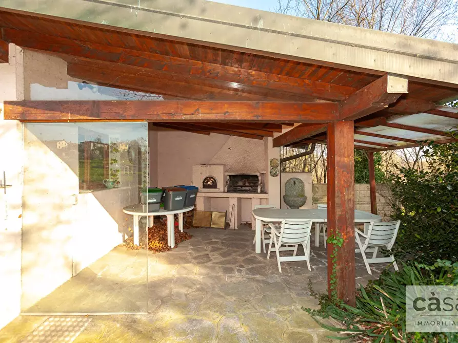 Immagine 11 di Villa in vendita  in VIA VALLE LUNA a Varese