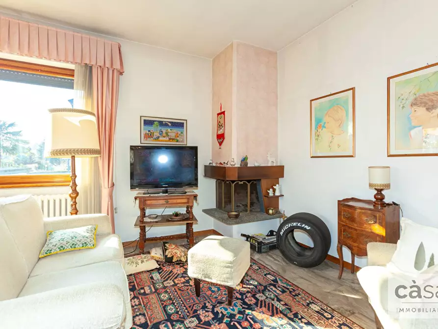 Immagine 20 di Villa in vendita  in VIA VALLE LUNA a Varese