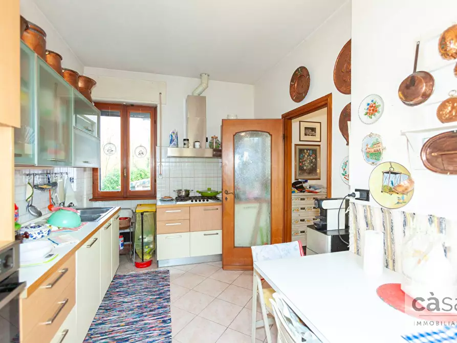 Immagine 27 di Villa in vendita  in VIA VALLE LUNA a Varese