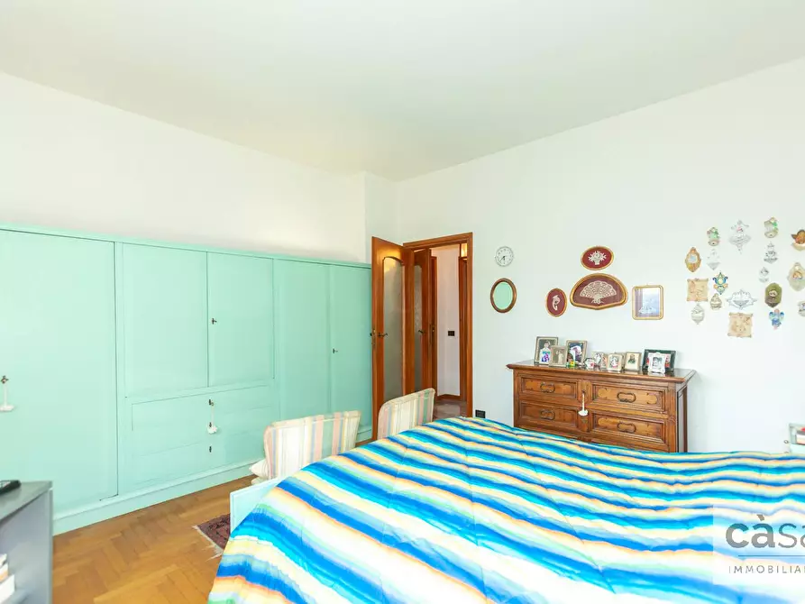 Immagine 30 di Villa in vendita  in VIA VALLE LUNA a Varese