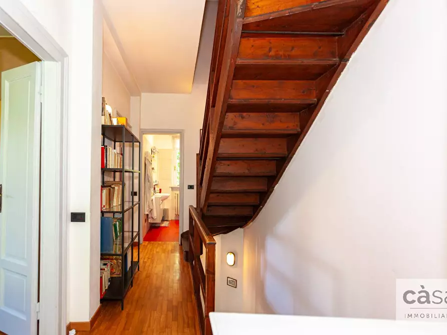 Immagine 19 di Villa in vendita  in Via Catullo a Varese