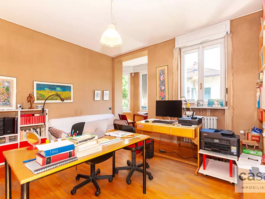 Immagine 22 di Villa in vendita  in Via Catullo a Varese