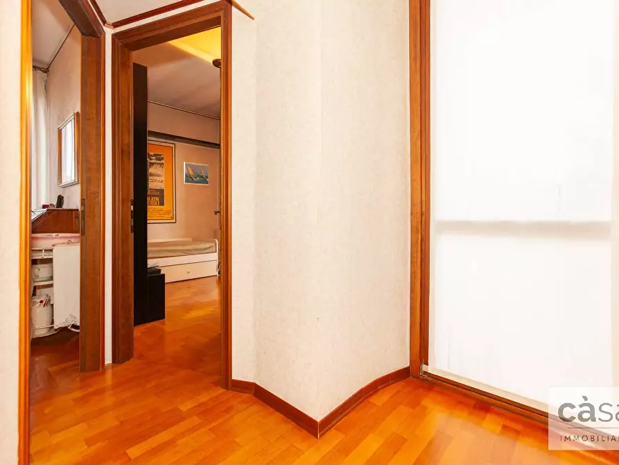 Immagine 24 di Villa in vendita  in Via Buozzi a Malnate