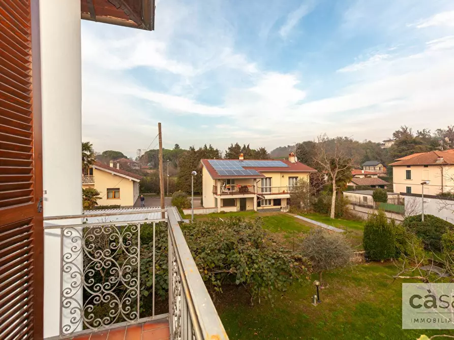 Immagine 29 di Villa in vendita  in Via Buozzi a Malnate