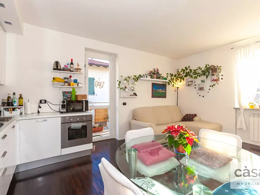 Immagine 5 di Appartamento in vendita  in Via Pietro Thouar a Varese