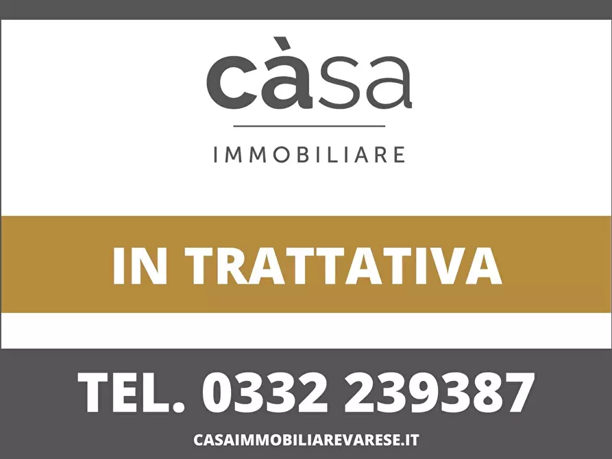 Immagine 1 di Villa in vendita  in VIA VALLE LUNA a Varese