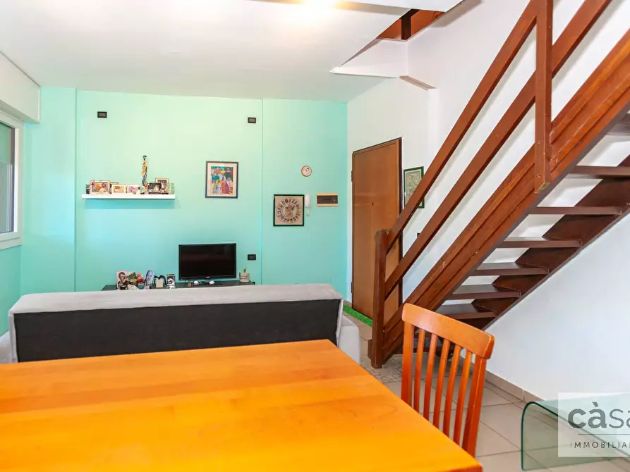 Immagine 8 di Appartamento in vendita  in Daniele Manin a Varese