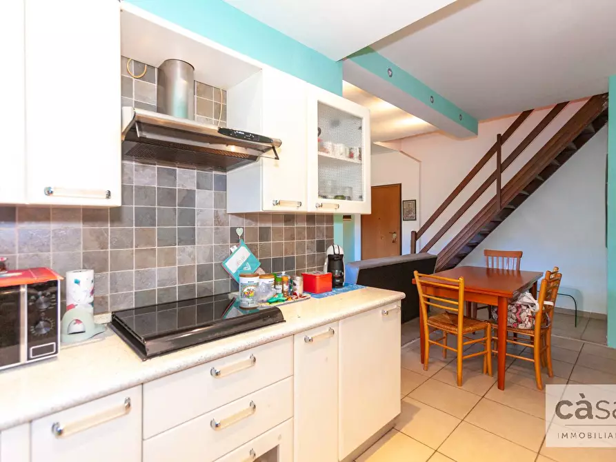 Immagine 14 di Appartamento in vendita  in Daniele Manin a Varese