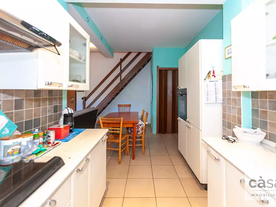 Immagine 15 di Appartamento in vendita  in Daniele Manin a Varese