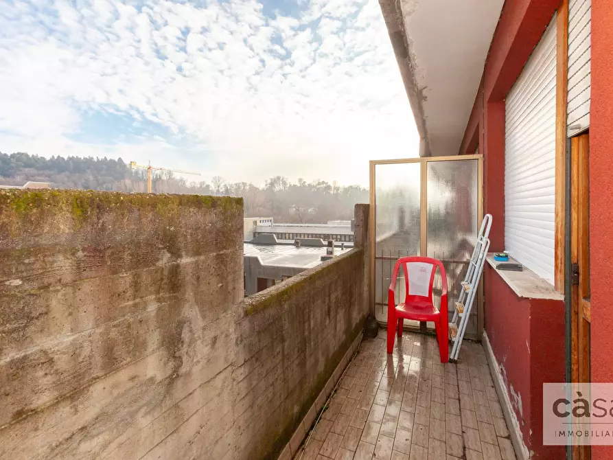 Immagine 21 di Appartamento in vendita  in Daniele Manin a Varese