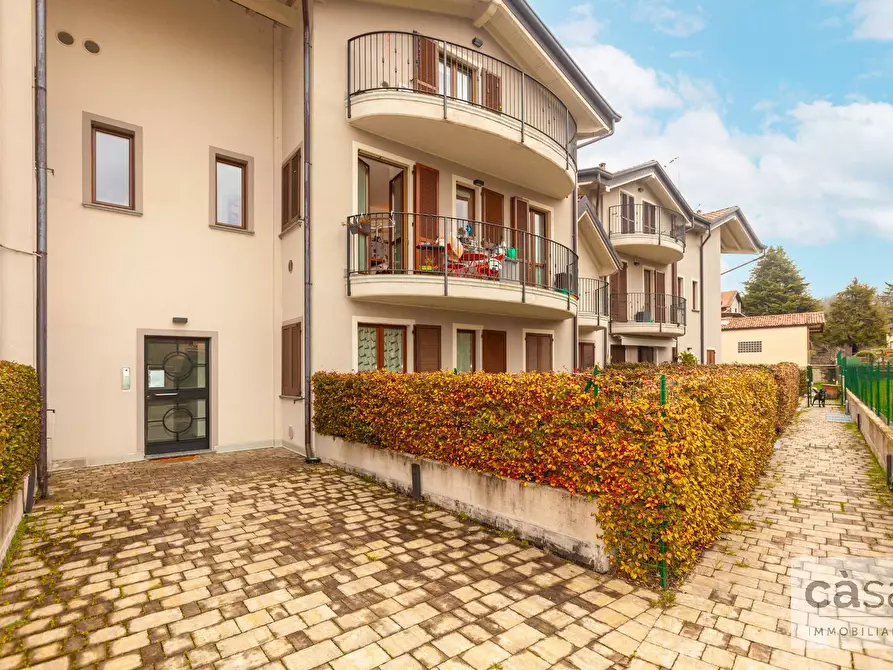 Immagine 2 di Appartamento in vendita  in Via Garibarldi a Venegono Superiore