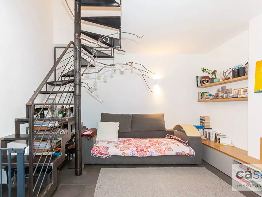 Immagine 11 di Appartamento in vendita  in Via Garibarldi a Venegono Superiore