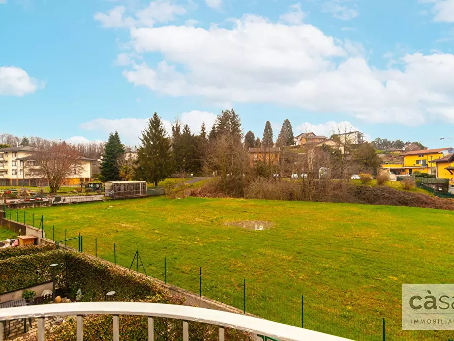 Immagine 19 di Appartamento in vendita  in Via Garibarldi a Venegono Superiore
