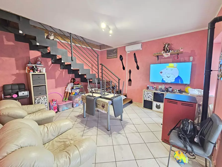 Immagine 21 di Villa in vendita  in Via Roma a Vaie