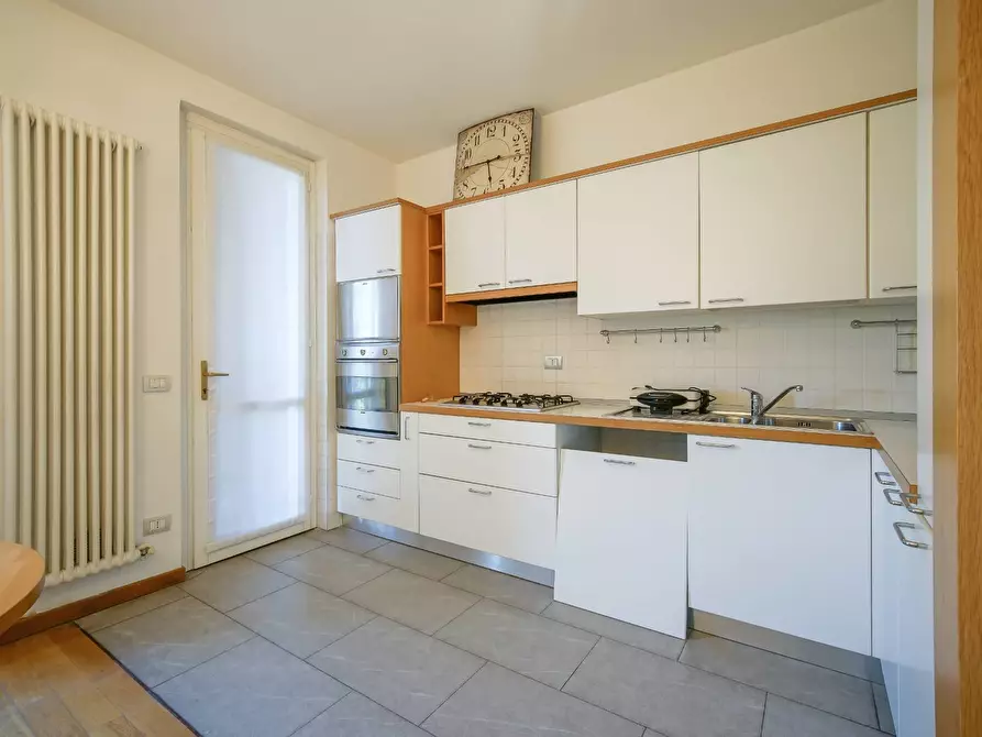 Immagine 27 di Villa in vendita  in VIA AI POGGI a Lecco