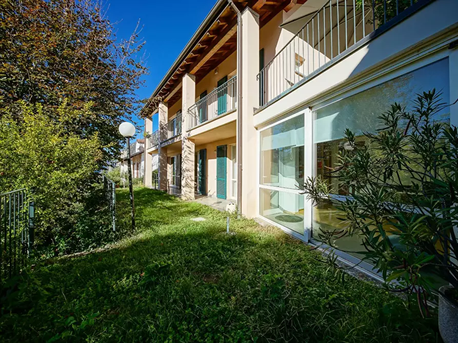 Immagine 28 di Villa in vendita  in VIA AI POGGI a Lecco