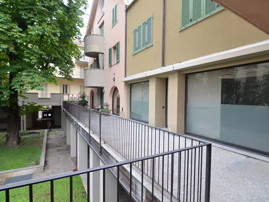 Immagine 22 di Ufficio in vendita  in VIA CAVOUR a Lecco