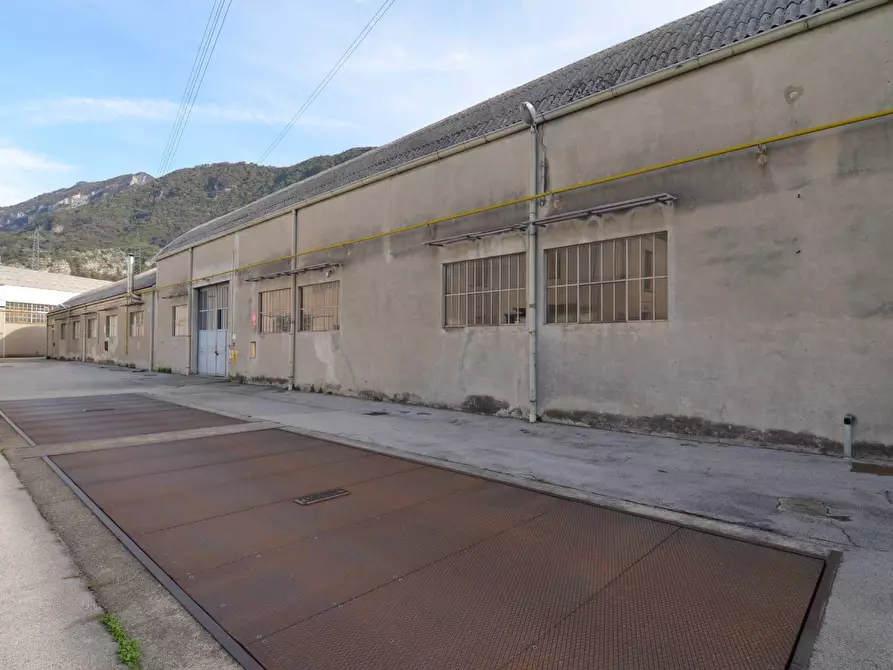 Immagine 1 di Capannone industriale in vendita  in VIA ADDA a Vercurago