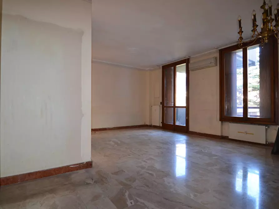 Immagine 1 di Appartamento in vendita  in VIA BELVEDERE a Lecco