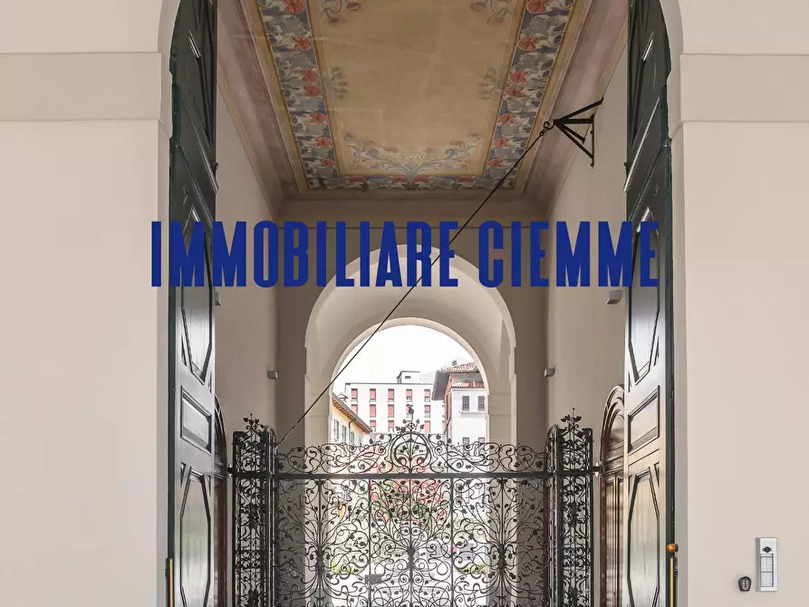 Immagine 2 di Appartamento in vendita  in CORSO MARTIRI DELLA LIBERAZIONE a Lecco