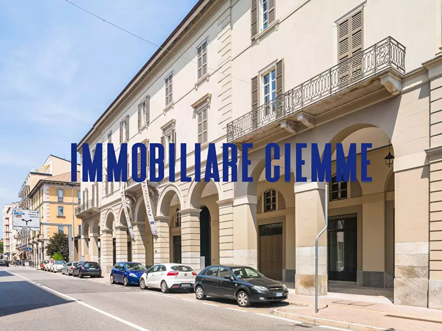 Immagine 11 di Appartamento in vendita  in CORSO MARTIRI DELLA LIBERAZIONE a Lecco