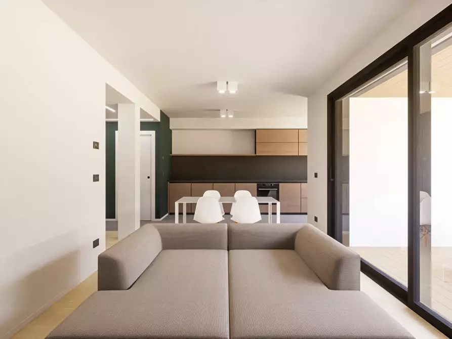 Immagine 3 di Appartamento in vendita  in VIA BELVEDERE a Pescate