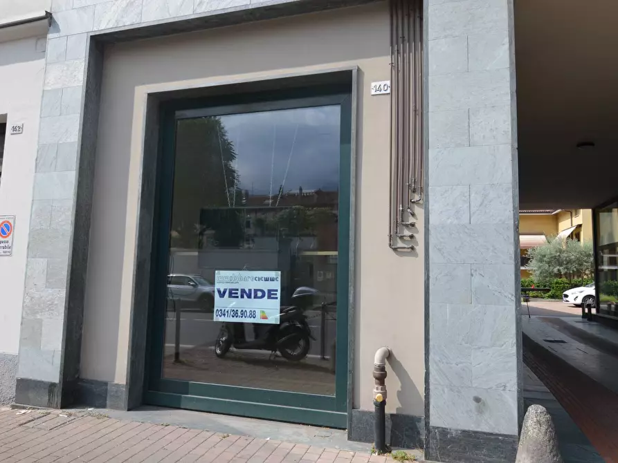 Immagine 6 di Locale commerciale in vendita  in CORSO MARTIRI DELLA LIBERAZIONE a Lecco