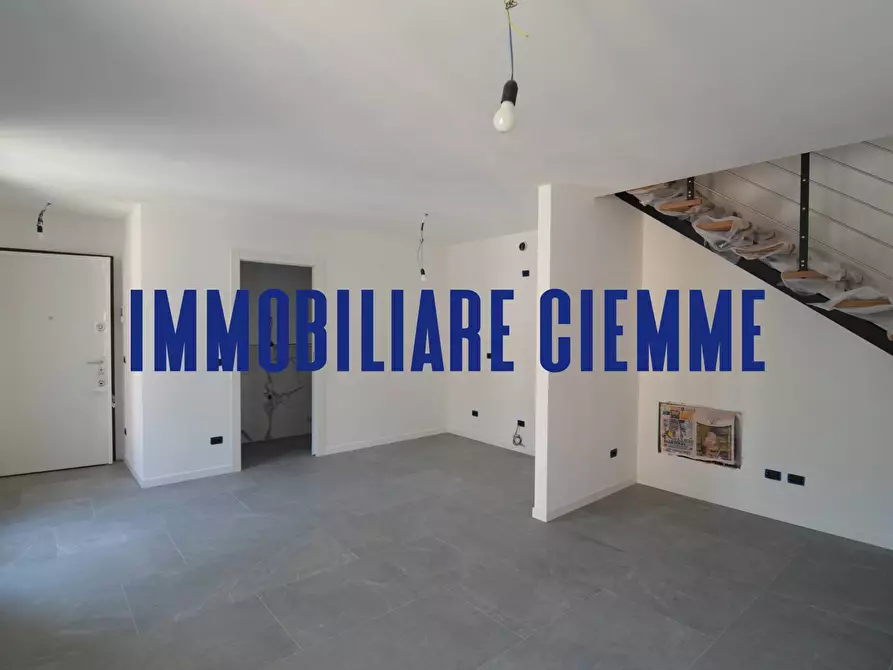 Immagine 1 di Appartamento in vendita  in Via Mazzini a Ballabio