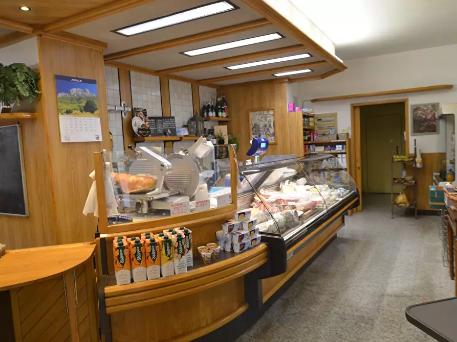 Immagine 16 di Attività commerciale in vendita  in VIA AGUDIO a Malgrate