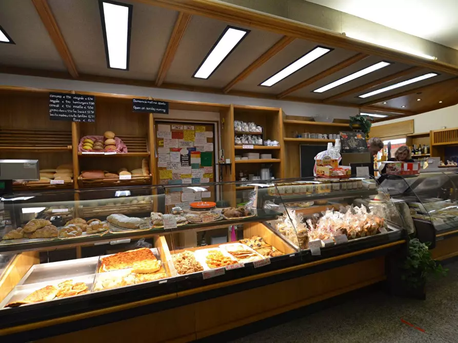 Immagine 20 di Attività commerciale in vendita  in VIA AGUDIO a Malgrate