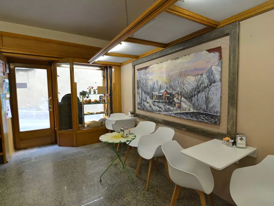 Immagine 11 di Attività commerciale in vendita  in VIA AGUDIO a Malgrate