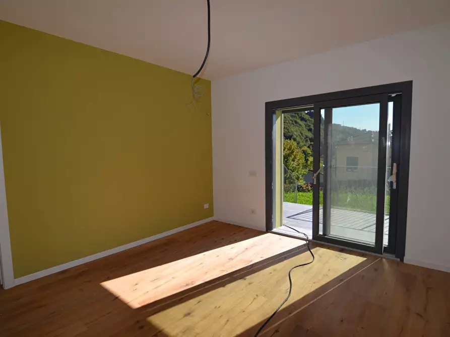 Immagine 3 di Appartamento in vendita  in VIA VALSASSINA a Lecco