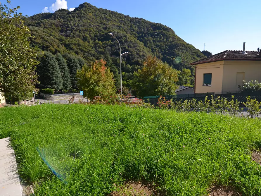 Immagine 17 di Appartamento in vendita  in VIA VALSASSINA a Lecco