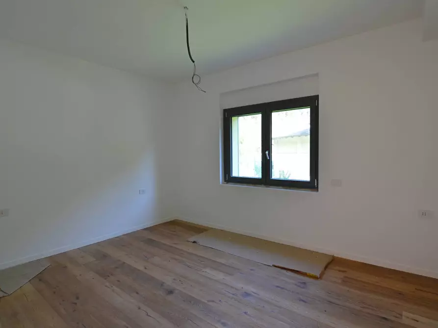 Immagine 11 di Appartamento in vendita  in VIA VALSASSINA a Lecco