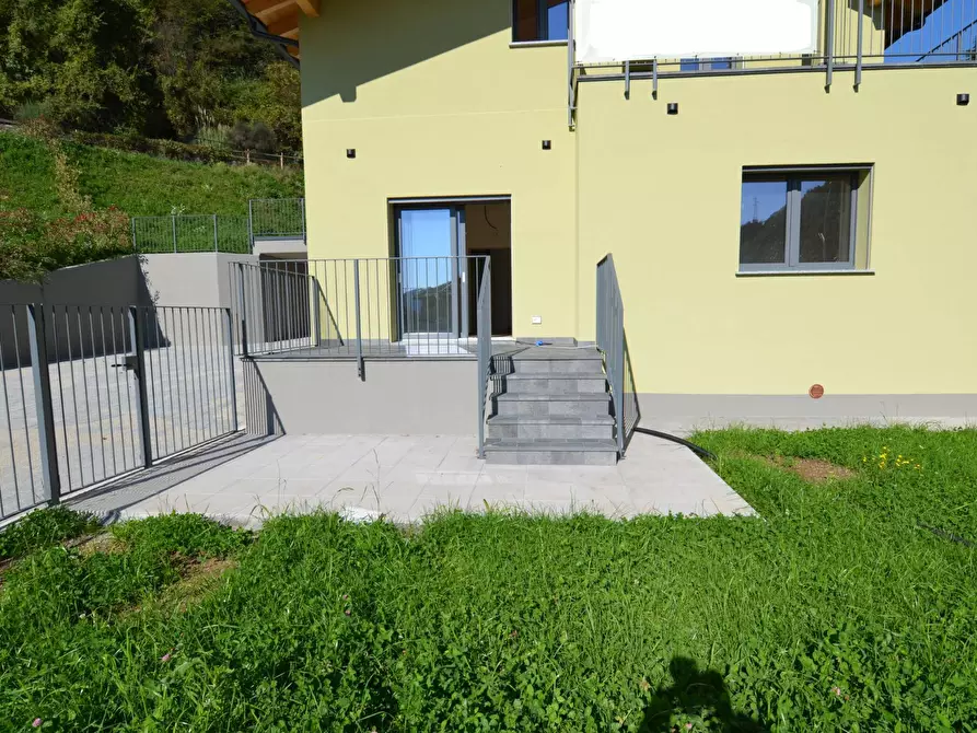 Immagine 15 di Appartamento in vendita  in VIA VALSASSINA a Lecco