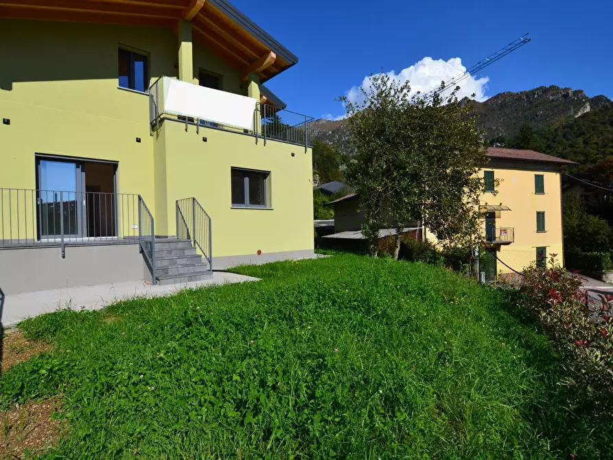 Immagine 16 di Appartamento in vendita  in VIA VALSASSINA a Lecco