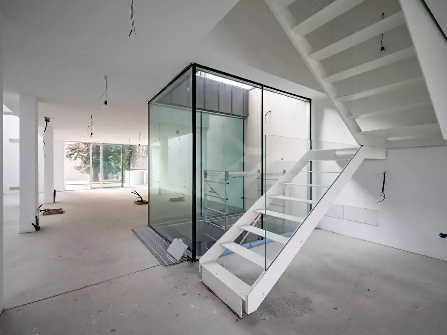 Immagine 2 di Villa in vendita  in viale Penati a Malgrate