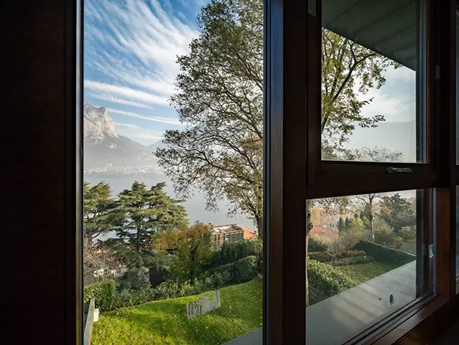 Immagine 23 di Villa in vendita  in viale Penati a Malgrate