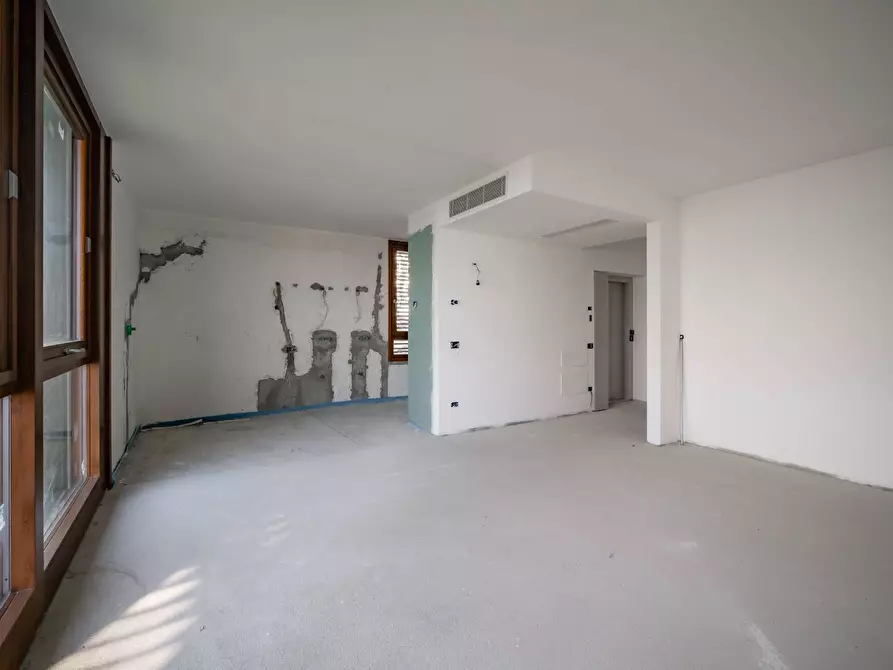 Immagine 24 di Villa in vendita  in viale Penati a Malgrate