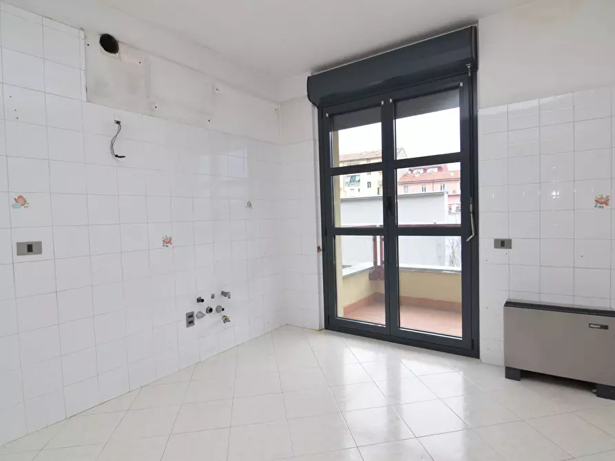 Immagine 7 di Appartamento in vendita  in VIA DELL'ISOLA a Lecco