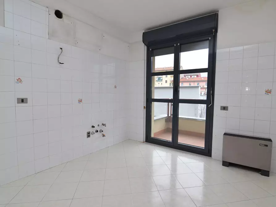 Immagine 8 di Appartamento in vendita  in VIA DELL'ISOLA a Lecco