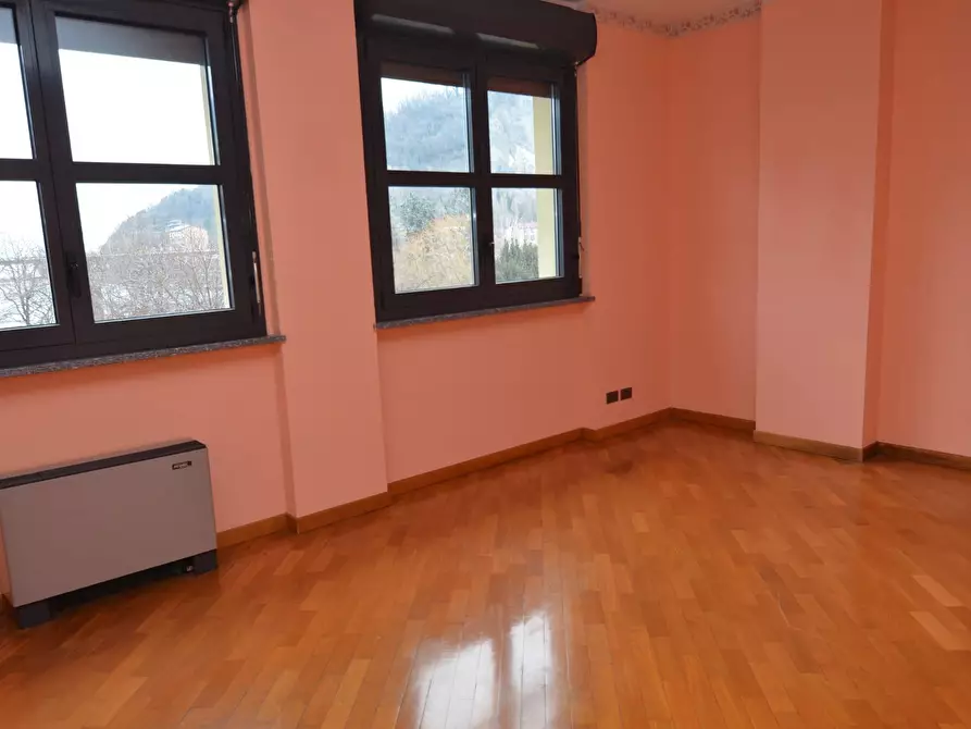 Immagine 12 di Appartamento in vendita  in VIA DELL'ISOLA a Lecco