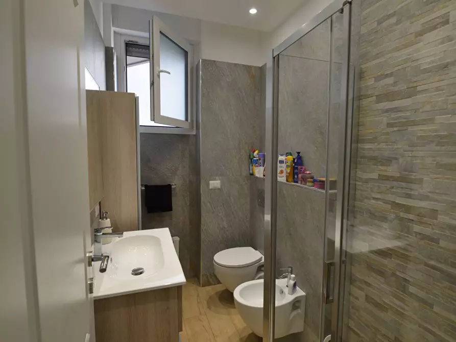 Immagine 13 di Appartamento in vendita  in VIA CAPODISTRIA a Lecco