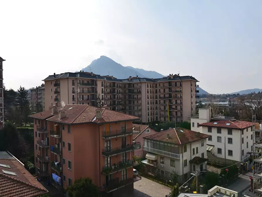 Immagine 22 di Appartamento in vendita  in VIA CAPODISTRIA a Lecco