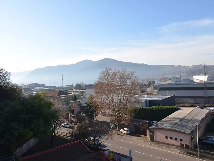 Immagine 20 di Appartamento in vendita  in C.SO BERGAMO a Lecco