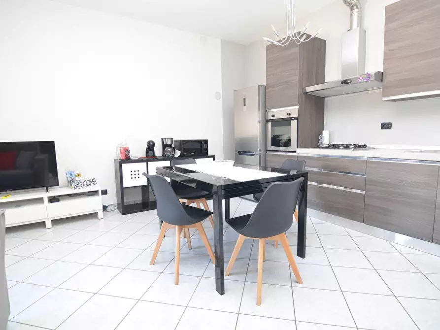 Immagine 9 di Casa indipendente in vendita  in VIA PERLINO a Colico