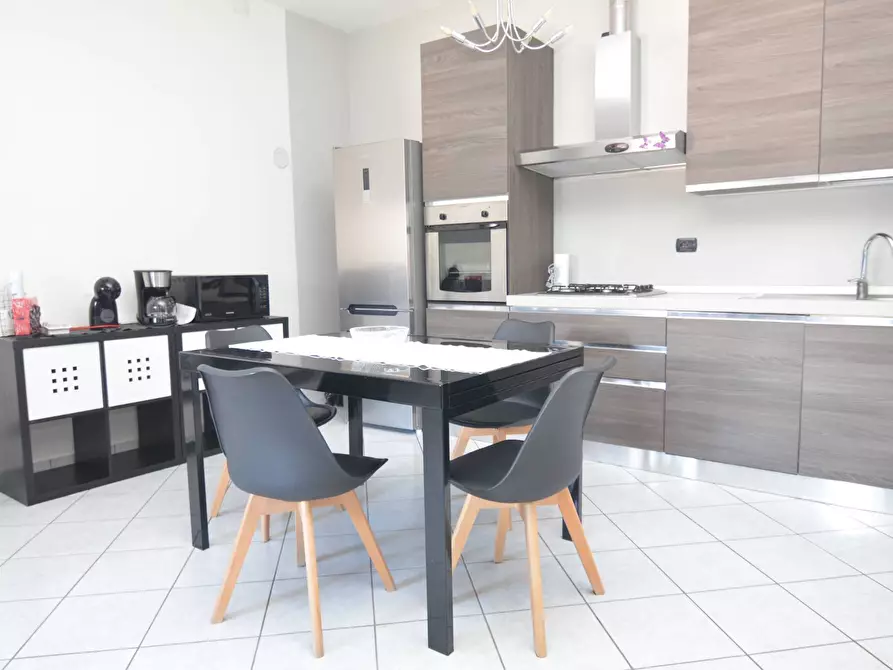 Immagine 10 di Casa indipendente in vendita  in VIA PERLINO a Colico