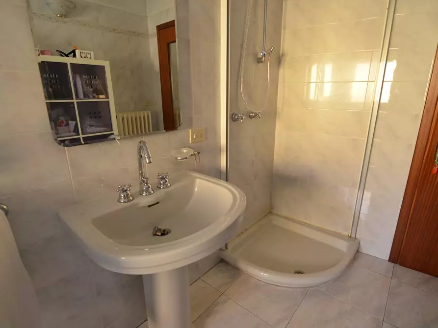 Immagine 26 di Appartamento in vendita  in VIA PERLINO a Colico