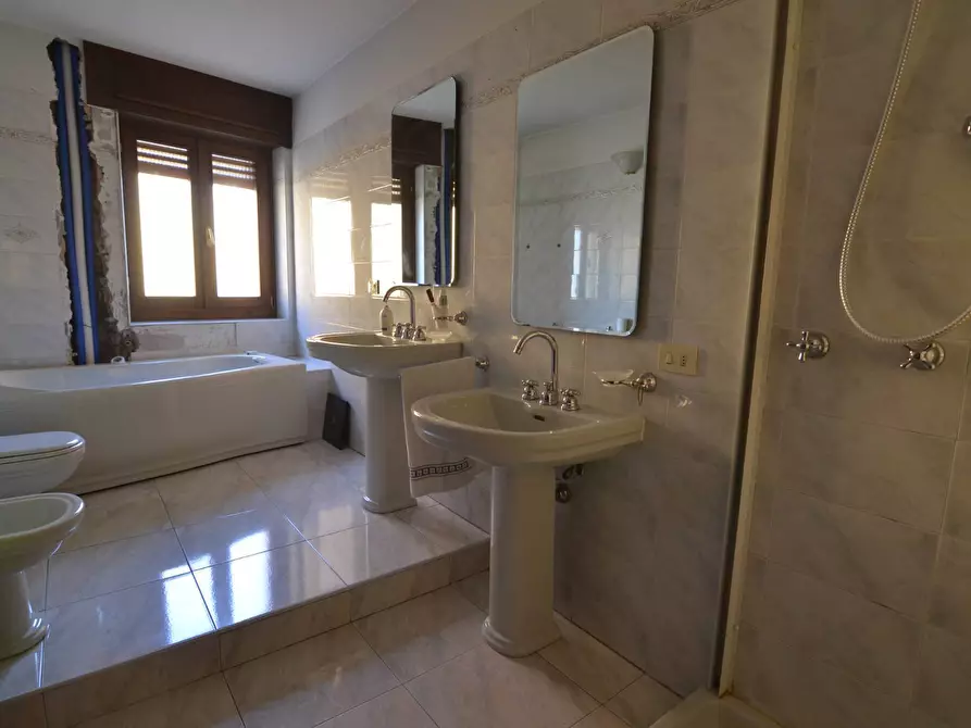 Immagine 27 di Appartamento in vendita  in VIA PERLINO a Colico